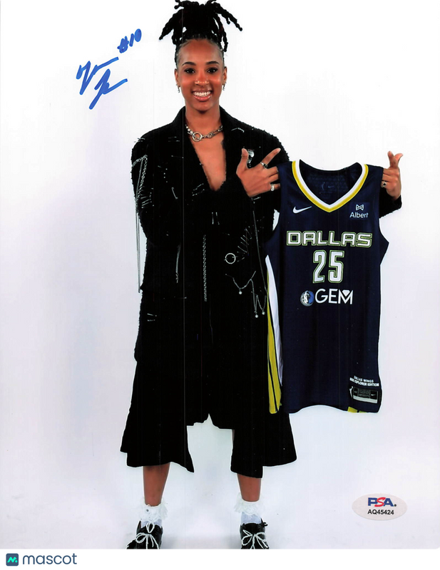 Aziaha James Dallas Wings Signed Basketball 8x10 Photo PSA