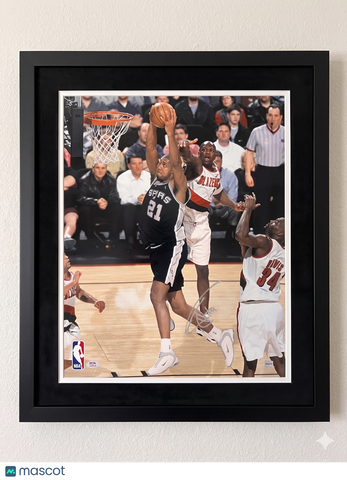 Tim Duncan San Antonio Spurs Signed Basketball 16x20 Custom Framed Photo PSA