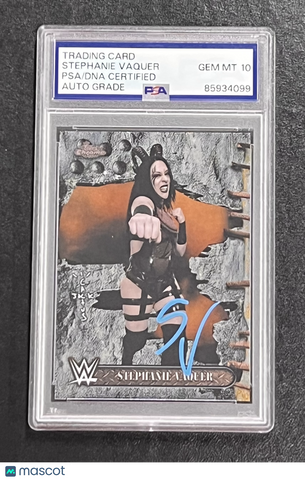 2025 Topps Chrome#70 Stephanie Vaquer Signed Card PSA Auto 10 Slabbed
