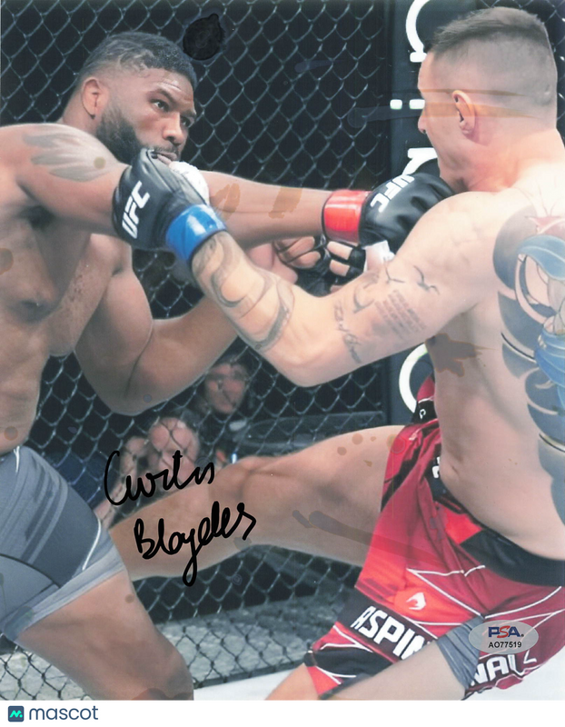 Curtis Blaydes Signed MMA 8x10 Photo PSA Autographed