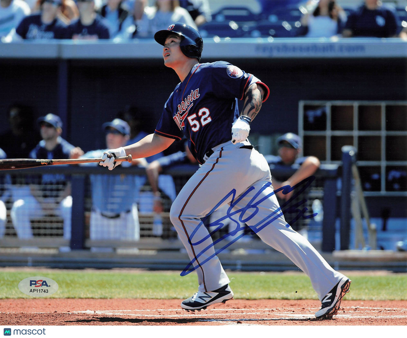 Byung-ho Park Minnesota Twins Signed 8x10 Photo PSA
