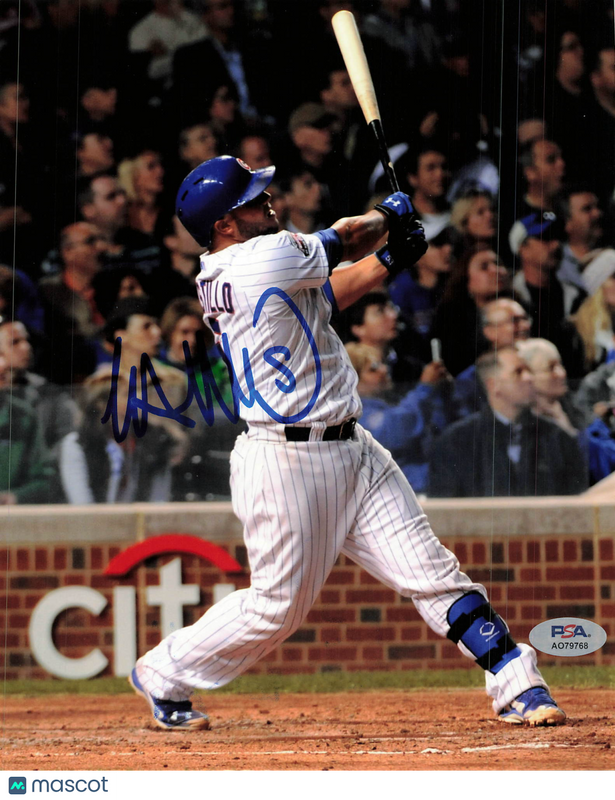 Welington Castillo Chicago Cubs Signed 8x10 Photo PSA