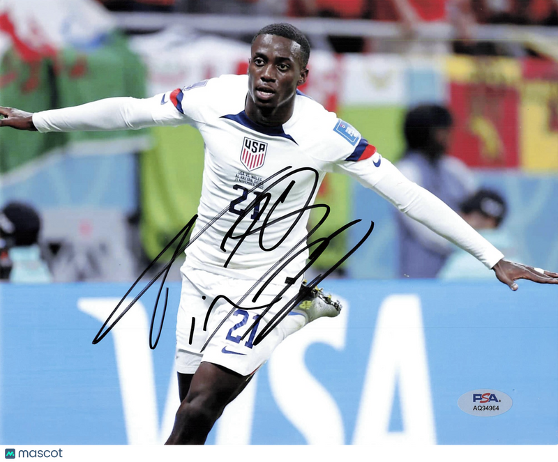 Timothy Weah Signed United States Men's National Team Football 8x10 Photo PSA
