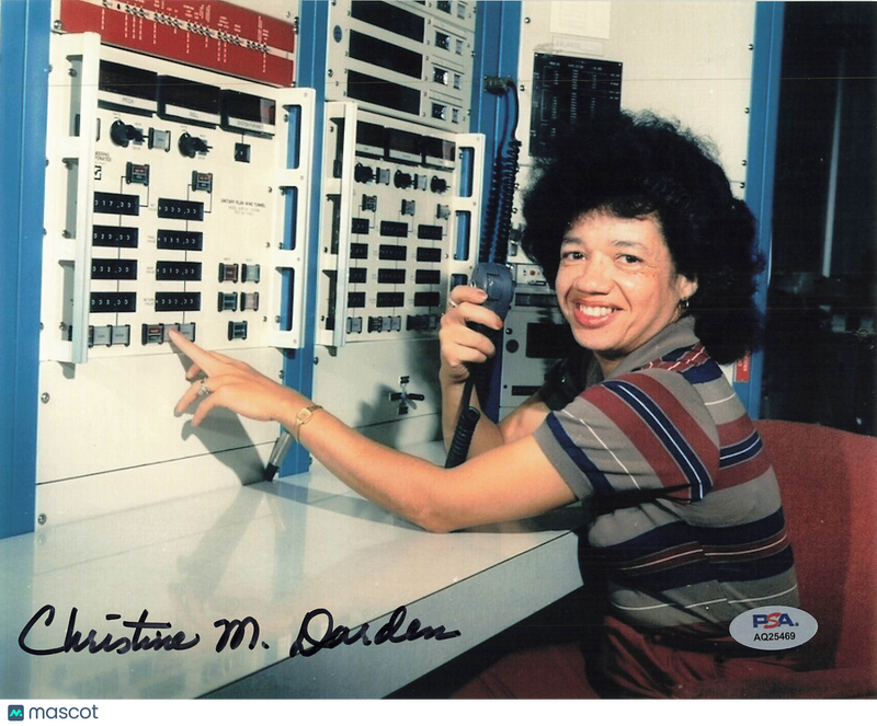 Christine Darden Signed 8x10 Photo PSA Autographed