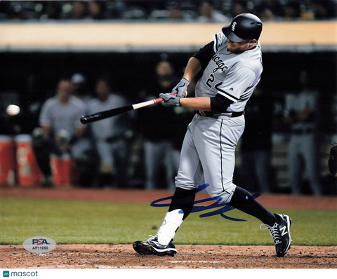 Yasmani Grandal Chicago White Sox Signed 8x10 Photo PSA