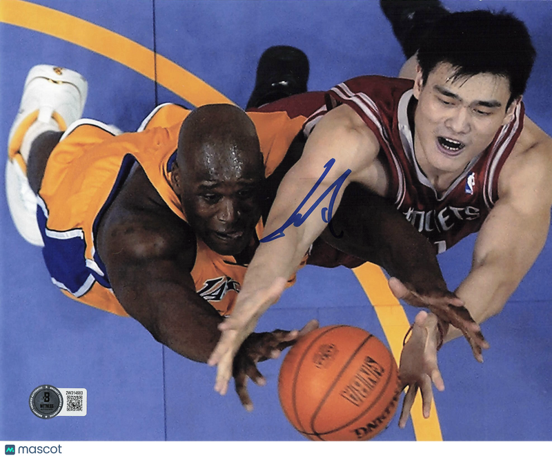 Yao Ming Houston Rockets Signed Basketball 8x10 Photo BAS