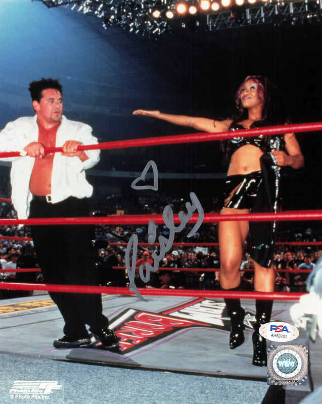 Sharmell signed 8x10 photo PSA/DNA COA WWE Autographed Sexy Paisley