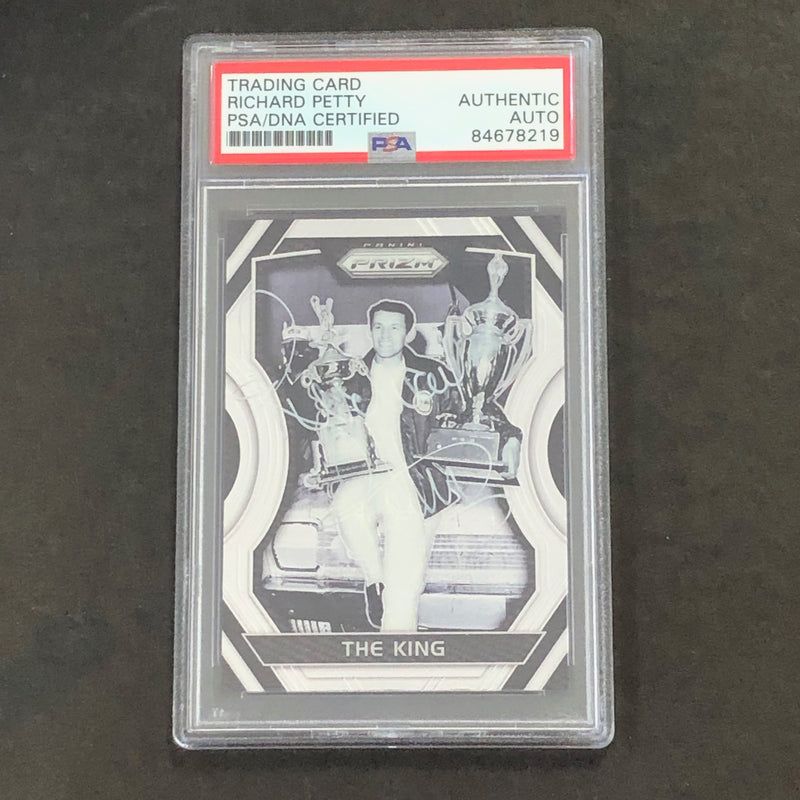 2017 Panini Prizm The King #47 Richard Petty Signed Card AUTO PSA Slabbed Nascar