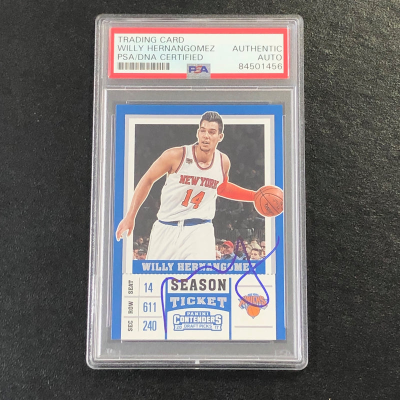 2017-18 Contenders Draft Picks #49 Willy Hernangomez Signed Card AUTO PSA Slabbed Knicks