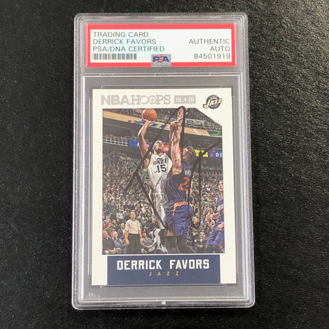 2015-16 NBA Hoops #109 Derrick Favors Signed Card AUTO PSA Slabbed Jazz