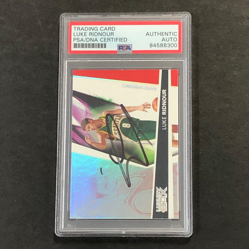 2005-06 Topps Luxury Box #8 Luke Ridnour Signed Card AUTO PSA Slabbed