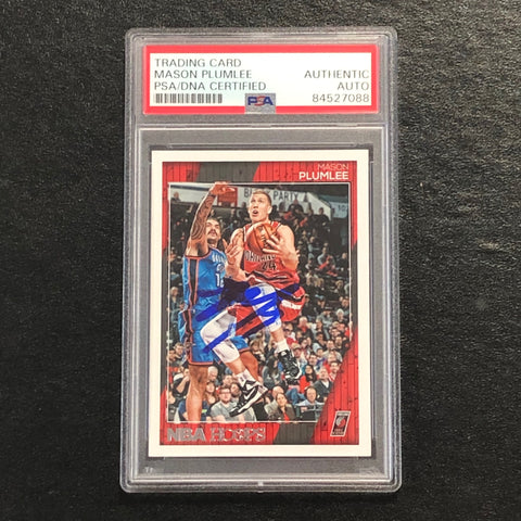 2016-17 NBA Hoops #146 Mason Plumlee Signed Card AUTO PSA Slabbed Trail Blazers