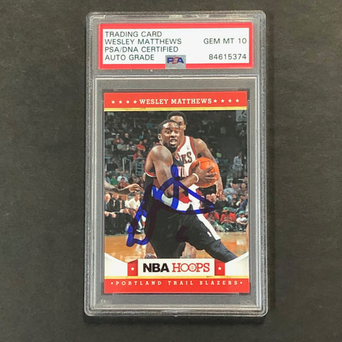 2012-13 NBA Hoops #126 Wesley Matthews Signed Card AUTO 10 PSA Slabbed Trail Blazers