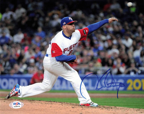 HECTOR SANTIAGO signed 8x10 photo PSA/DNA Puerto Rico Autographed