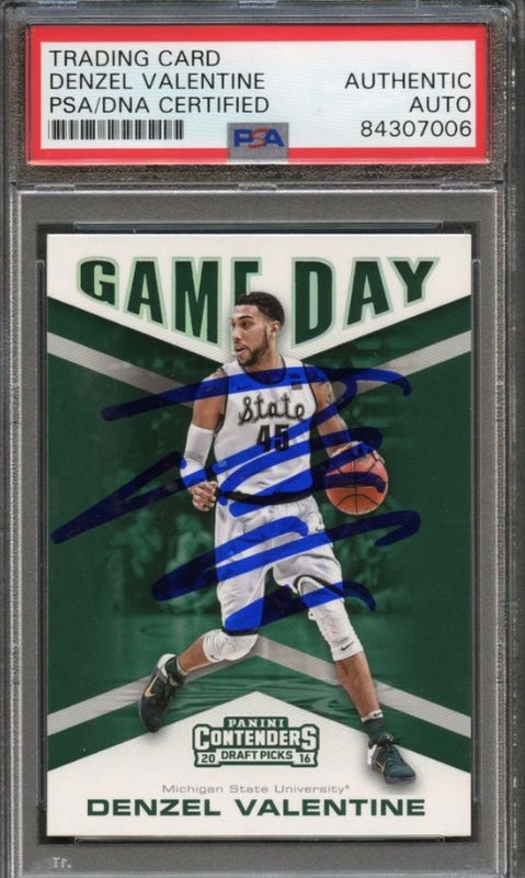 2016 Panini Contenders Draft Picks #12 Denzel Valentine Signed Card AUTO PSA Slabbed RC Rookie