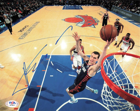 Mario Hezonja signed 8x10 photo PSA/DNA New York Knicks Autographed