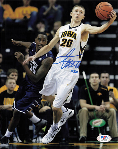 Jared Uthoff signed 8x10 photo PSA/DNA Iowa Hawkeyes Autographed