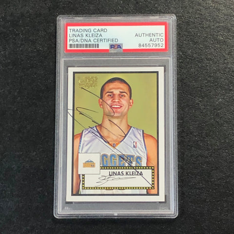2006 Topps 1952 Style #137 Linas Kleiza signed Auto Card PSA/DNA Slabbed Nuggets