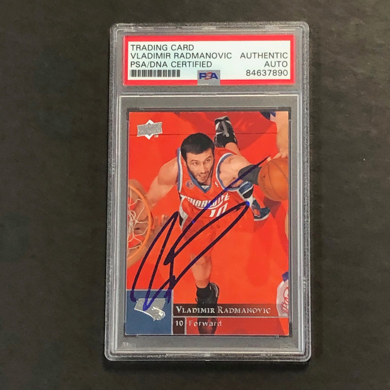 2009-10 Upper Deck Basketball #20 Vladimir Radmanovic Signed Card AUTO PSA Slabbed Bobcats