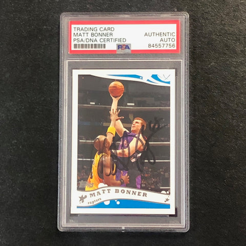 2005 Topps #24 Matt Bonner Signed Card AUTO PSA Slabbed