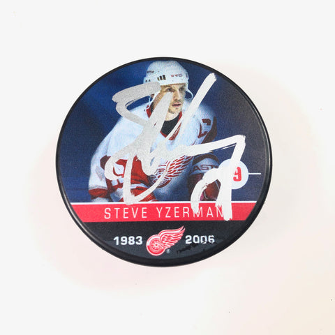 STEVE YZERMAN signed Hockey Puck PSA/DNA Detroit Red Wings Autographed