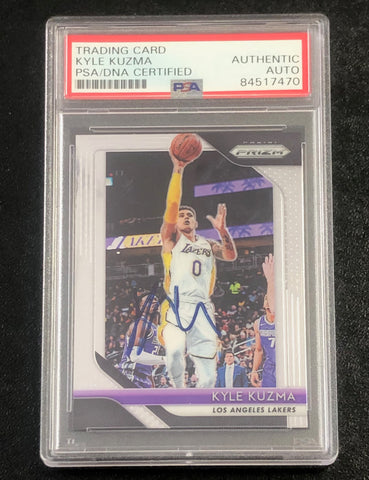 2018-19 Panini Prizm #16 Kyle Kuzma Signed Card Auto PSA Slabbed Lakers