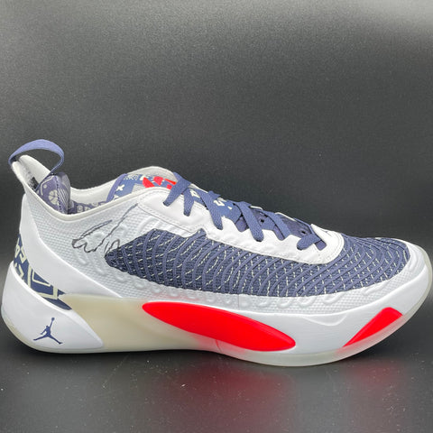 Luka Doncic signed Shoe PSA/DNA Autographed Los Angeles Lakers