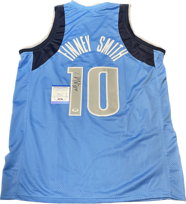 Dorian Finney-Smith signed jersey PSA/DNA Dallas Mavericks Autographed