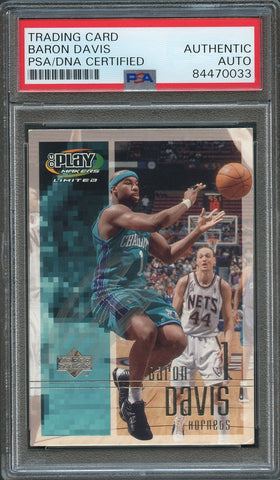 2001-02 UD Playmakers Limited #8 Baron Davis Signed AUTO PSA Slabbed Hornets