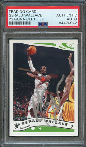 2005 Topps #149 Gerald Wallace Signed Card AUTO PSA Slabbed Bobcats