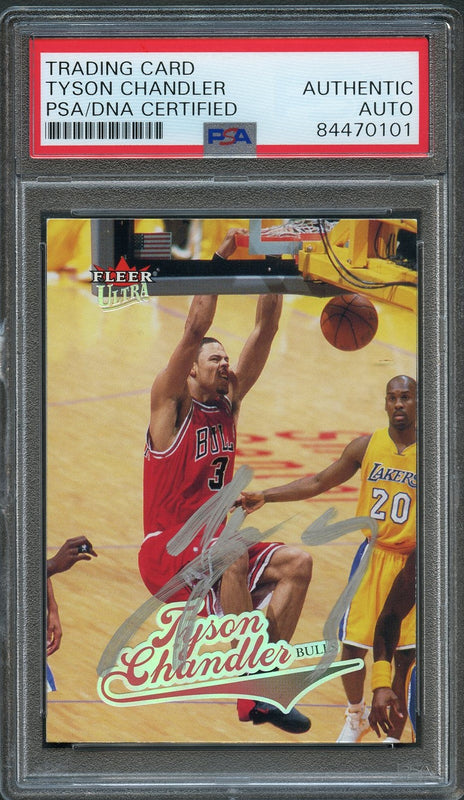 2004-05 Fleer Ultra #141 Tyson Chandler Signed Card AUTO PSA Slabbed
