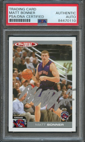 2009 TOPPS TOTAL #207 MATT BONNER Signed Card AUTO PSA Slabbed