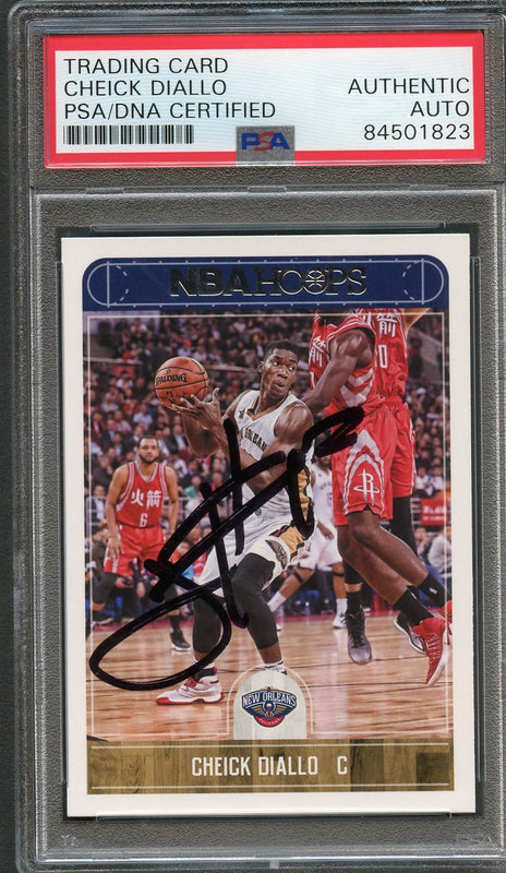 2017-18 NBA Hoops #165 Cheick Diallo Signed Card AUTO PSA Slabbed Pelicans