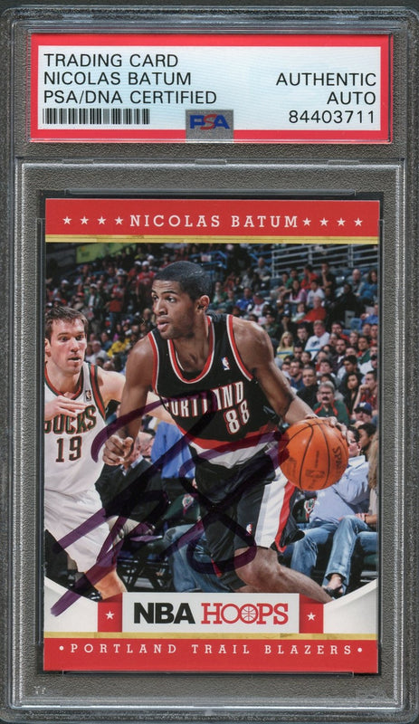 2012-13 NBA Hoops #125 Nicolas Batum Signed Card AUTO PSA Slabbed Blazers