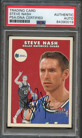 2000-01 Fleer Tradition #24 Steve Nash Signed Card AUTO PSA Slabbed Mavericks